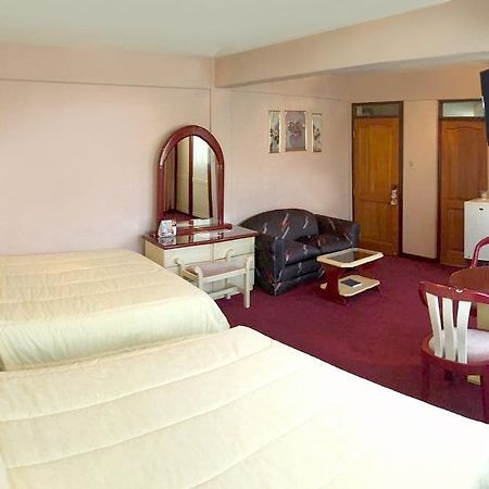 Americana Hotel Cochabamba Exterior photo